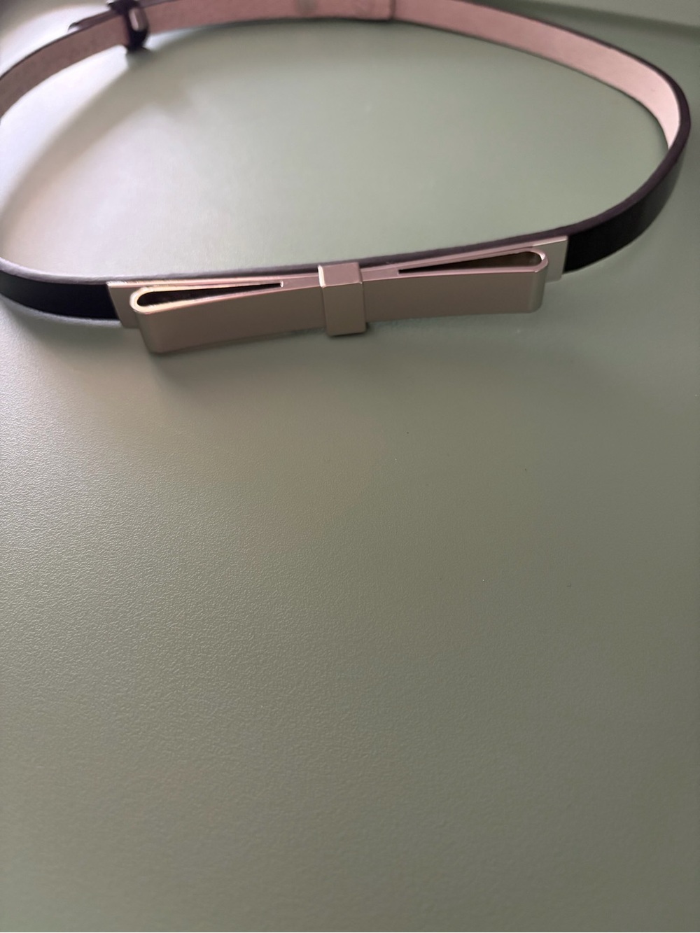 White House Black Market Black Skinny Belt Silver Bow Buckle S